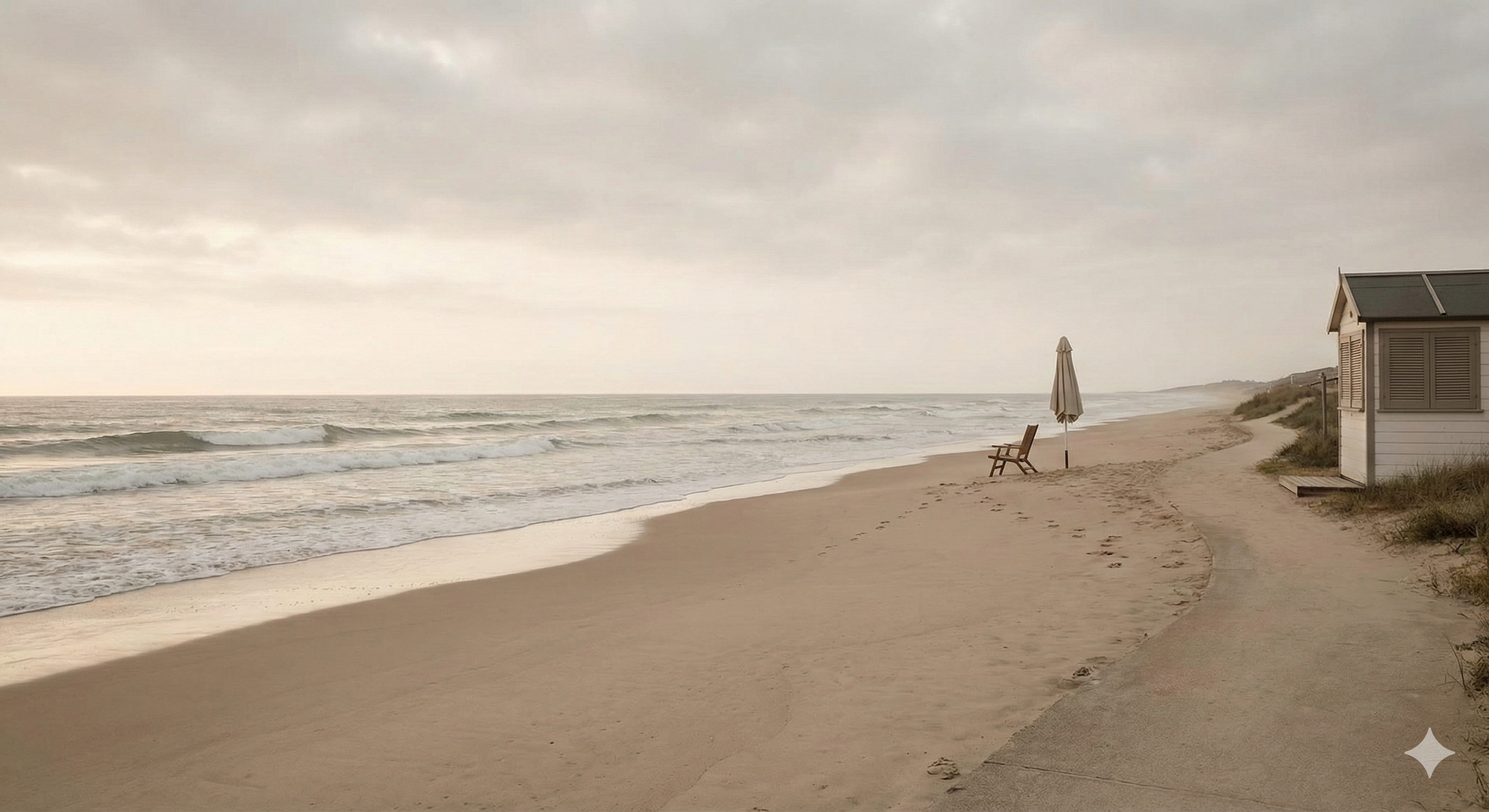 Mirna plaža izven sezone - ugodnejše cene in manj gneče